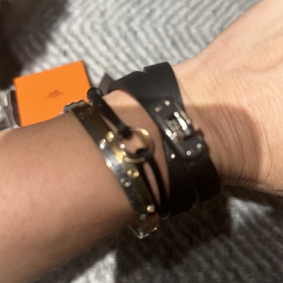 Gorgeous Hermes  Kelly leather bracelet - Picture 7 of 9